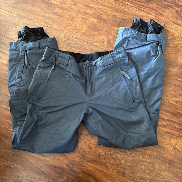 Women’s Columbia snow pants size small. Navy blue. - Picture 3 of 4